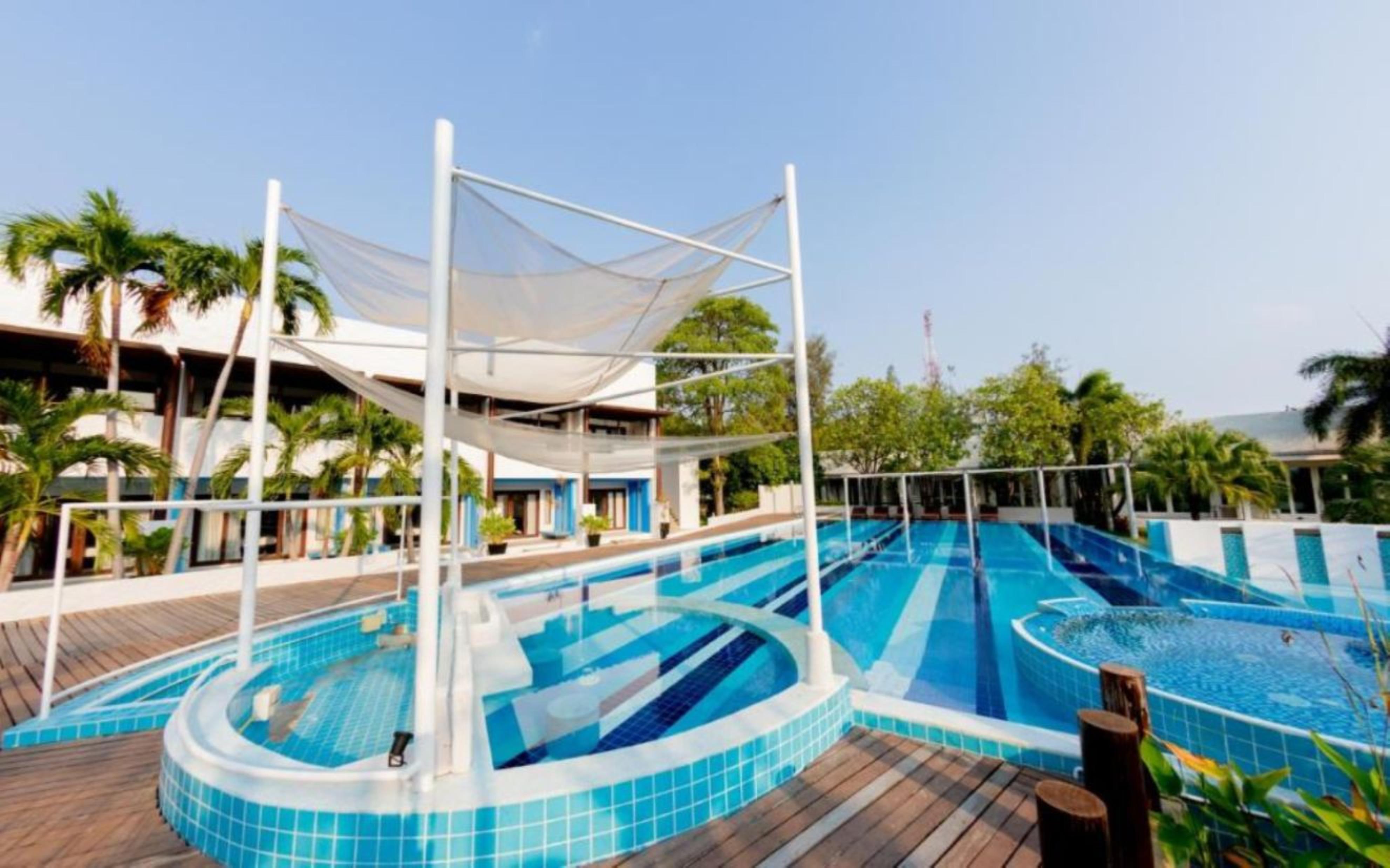 Hotel Kochira HHQ Exterior foto