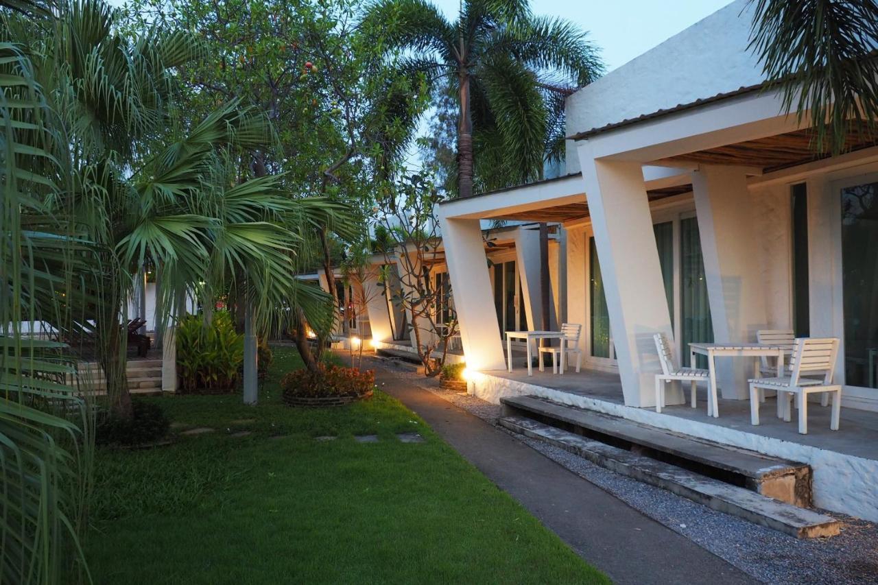 Hotel Kochira HHQ Exterior foto