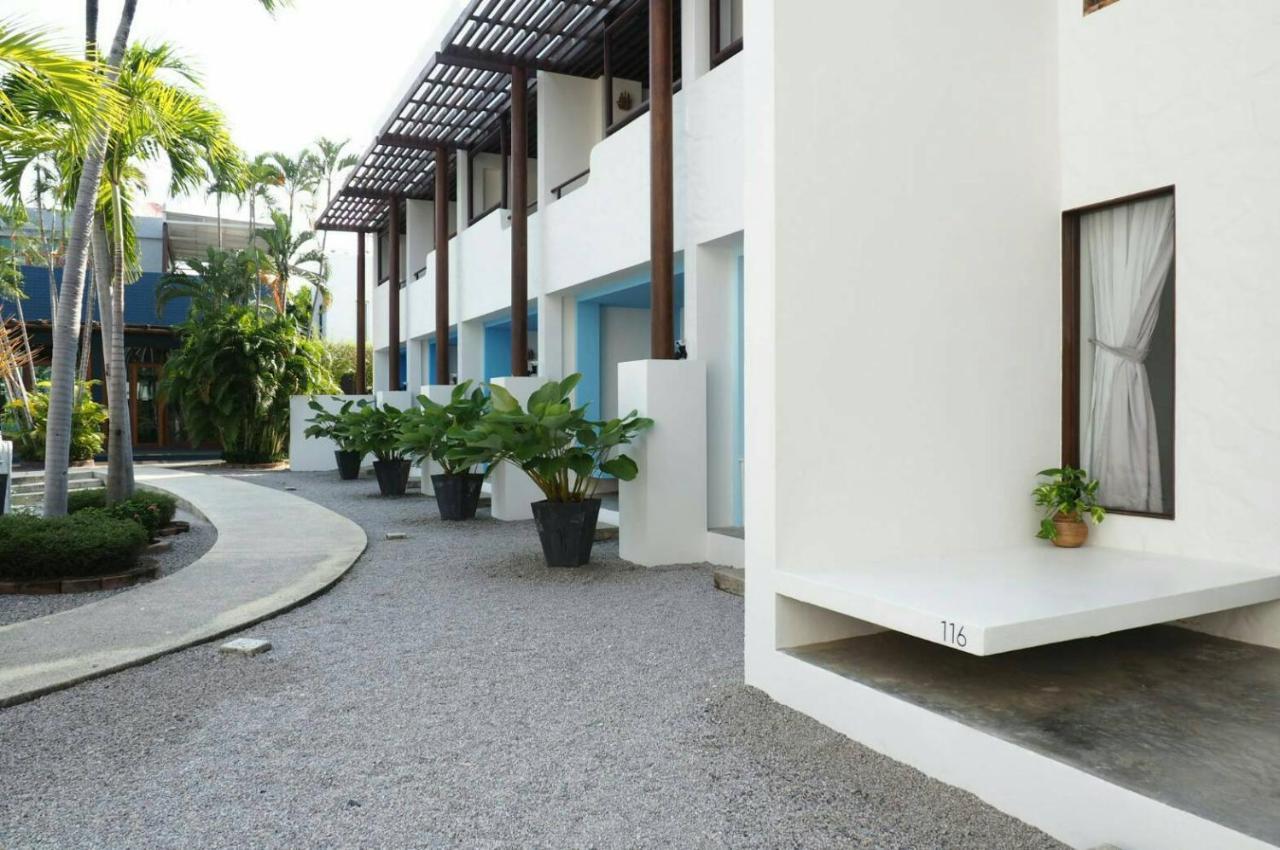 Hotel Kochira HHQ Exterior foto