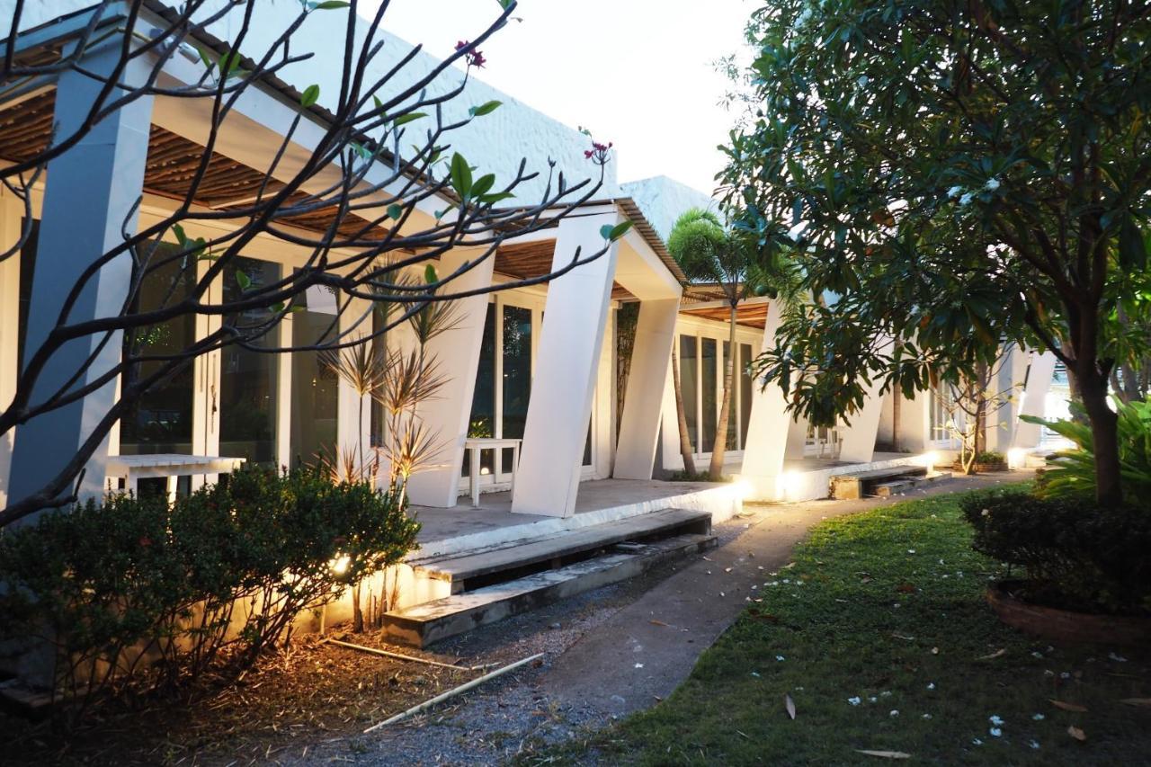 Hotel Kochira HHQ Exterior foto