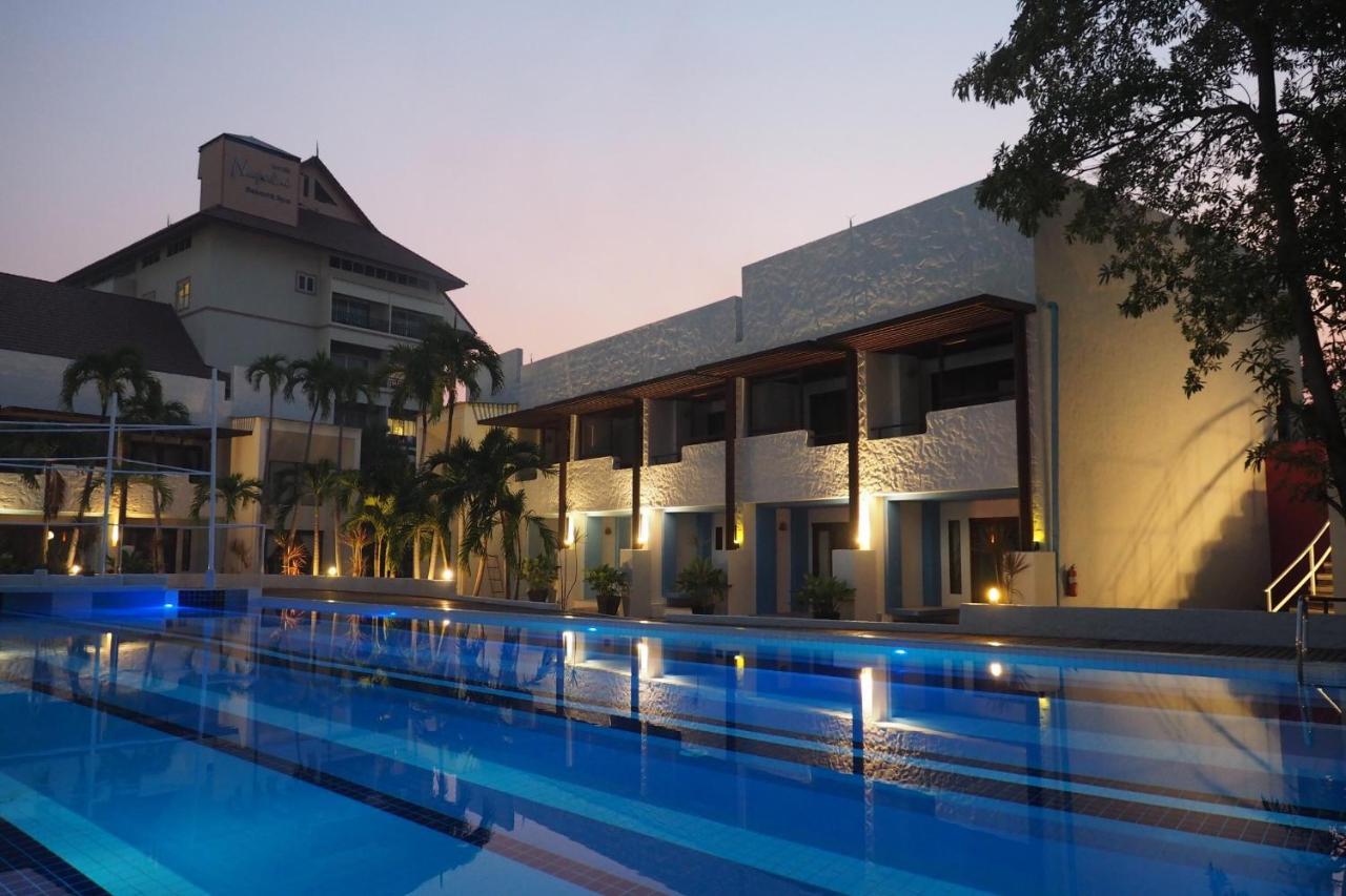 Hotel Kochira HHQ Exterior foto